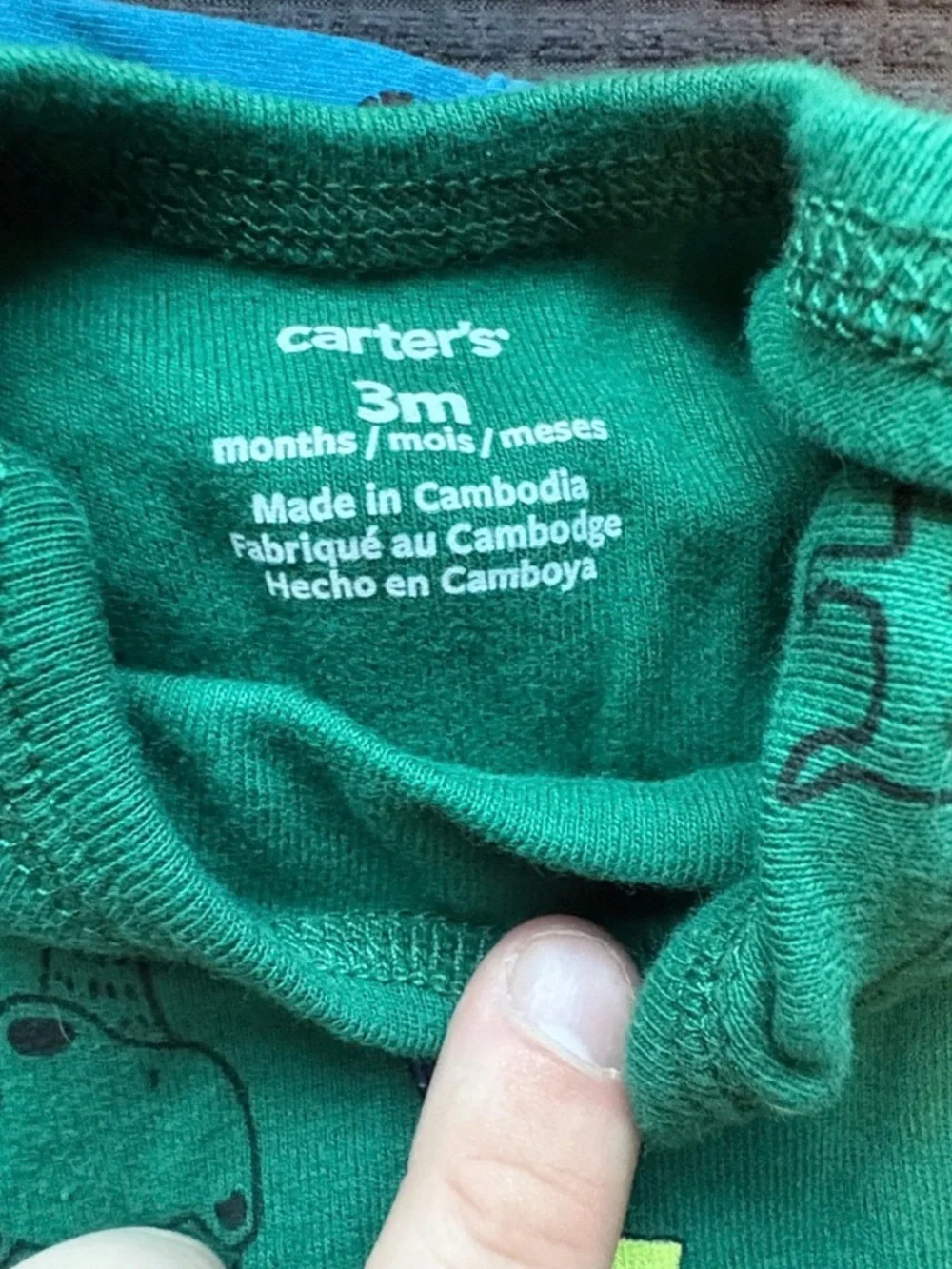 Just Born & Carter’s 0-3month lot of 5 pieces